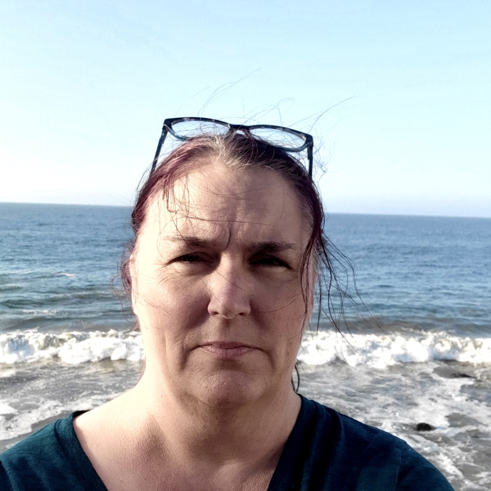 Meet your Posher, April